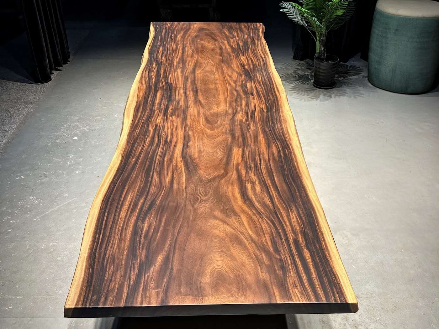 Live edge slab customize