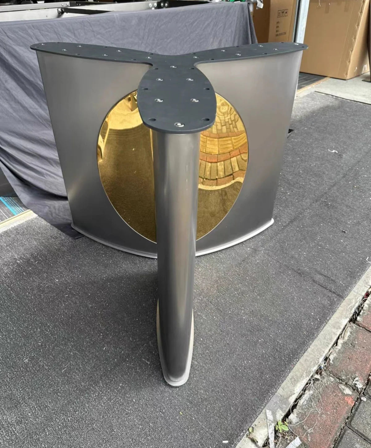 Three-Leg Metal Base